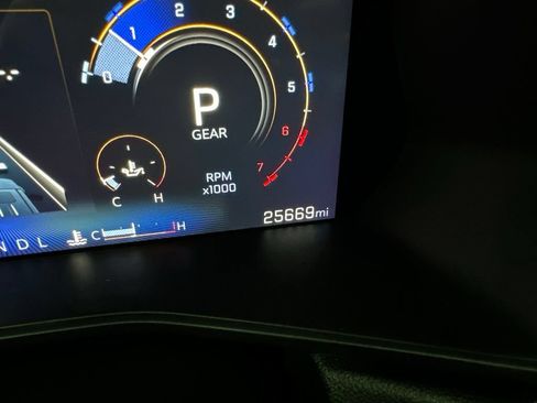 Used 2024 Chevrolet Colorado Trail Boss AWD/4WD image 26