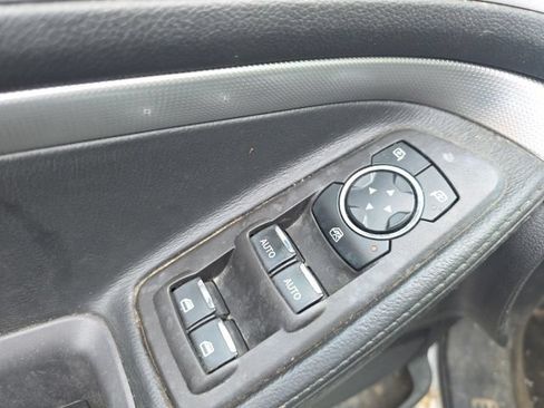 Used 2015 Ford Explorer XLT w/ Equipment Group 202B AWD/4WD image 10