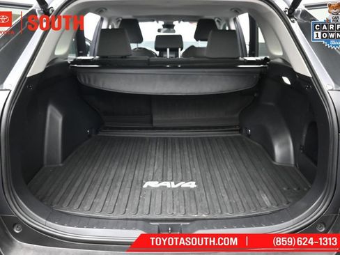 Used 2022 Toyota RAV4 XLE w/ Convenience Package AWD/4WD image 26