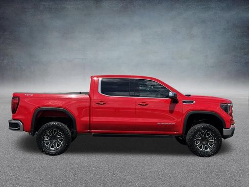 Used 2022 GMC Sierra 1500 SLE AWD/4WD image 2