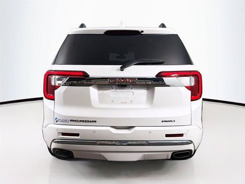 Used 2021 GMC Acadia Denali w/ Denali Ultimate Package AWD/4WD image 10