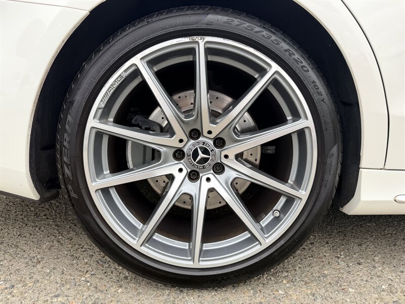 Used 2018 Mercedes-Benz S 560 Sedan image 32
