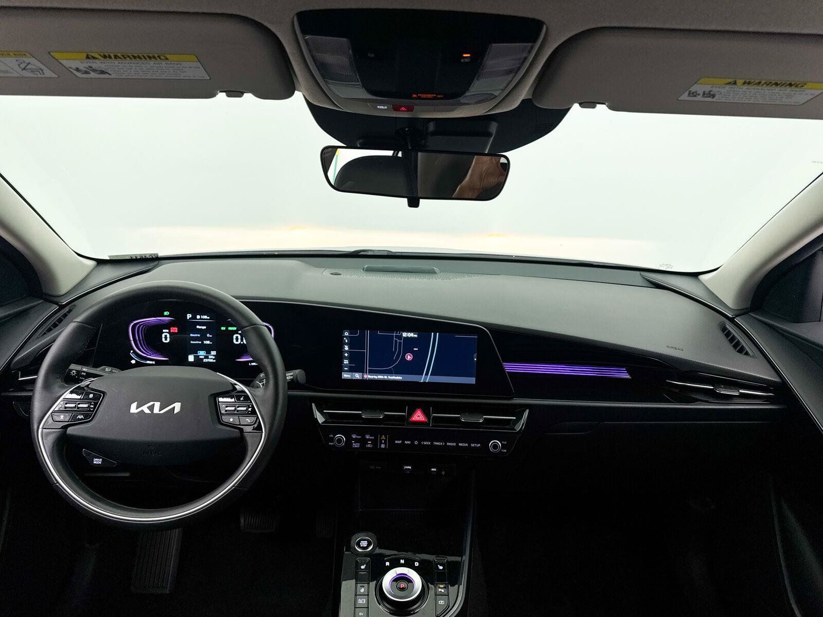 Used 2024 Kia Niro EX w/ EX Cold Weather Package FWD image 21