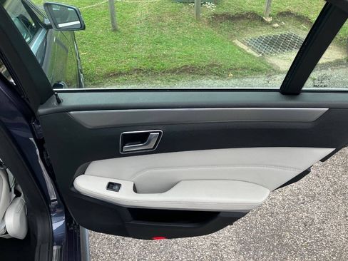 Used 2016 Mercedes-Benz E 350 Sedan image 13