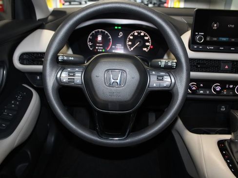 Certified 2025 Honda HR-V LX image 19