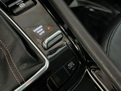 Used 2022 Jeep Compass Limited image 12