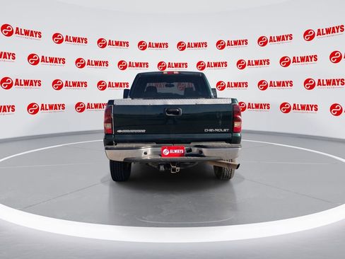 Used 2005 Chevrolet Silverado 2500 LT w/ Heavy-Duty Power Package image 6