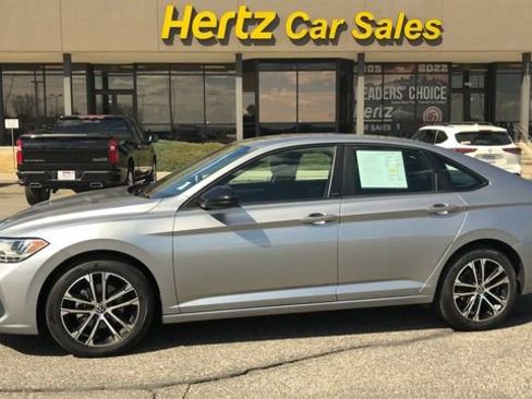 Used 2024 Volkswagen Jetta Sport FWD image 5