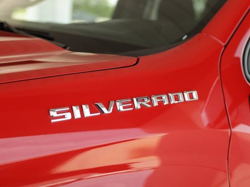 Used 2022 Chevrolet Silverado 1500 LT image 34