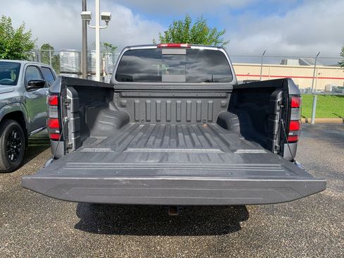 Used 2025 Nissan Frontier PRO-4X w/ Tow Package AWD/4WD image 7