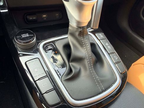 Used 2024 Kia Seltos SX w/ SX Sunroof Package image 25