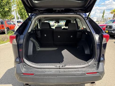 Used 2024 Toyota RAV4 XLE FWD image 13