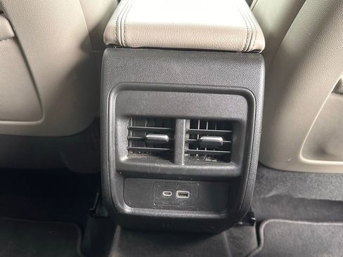 Used 2023 Cadillac XT4 Premium Luxury image 20