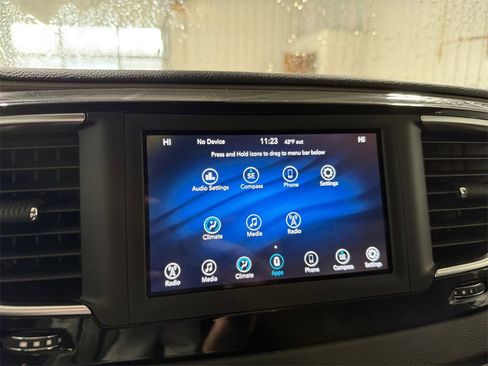 Used 2018 Chrysler Pacifica Touring Plus image 19
