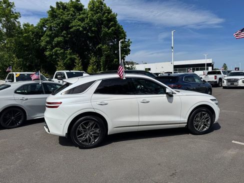 Used 2023 Genesis GV70 2.5T w/ Advanced Package AWD/4WD image 3