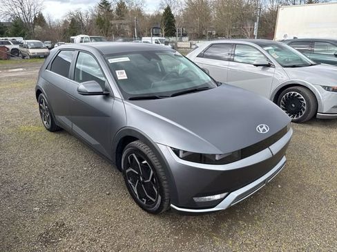 Used 2024 Hyundai Ioniq 5 SEL image 15