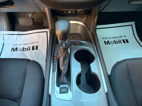 Used 2024 Chevrolet Malibu LT FWD image 27