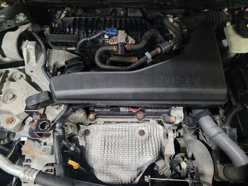 Used 2018 Nissan Rogue S image 30