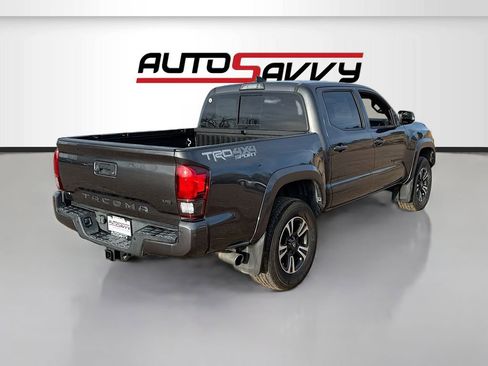 Used 2019 Toyota Tacoma TRD Sport AWD/4WD image 7