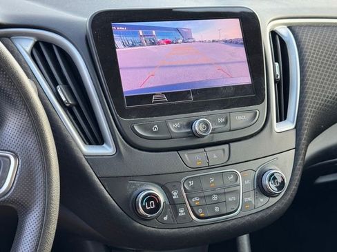 Used 2023 Chevrolet Malibu LT FWD image 30