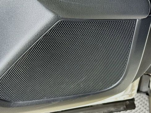 Used 2019 MAZDA CX-5 Touring image 23