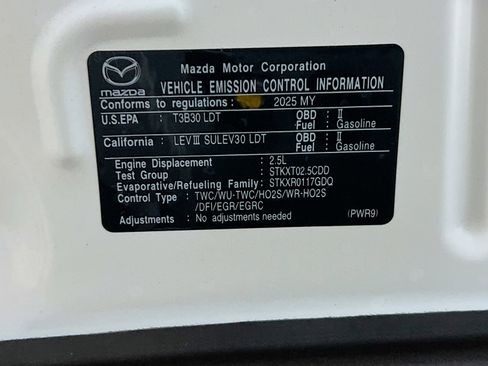 Used 2025 MAZDA CX-50 AWD 2.5 S w/ Cargo Package image 23
