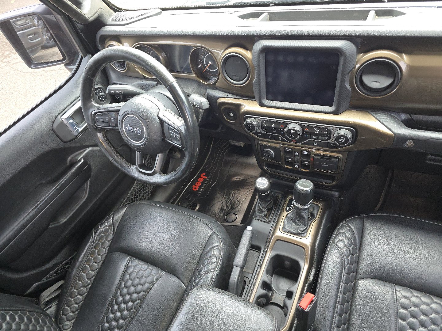 Used 2021 Jeep Gladiator Sport AWD/4WD image 29