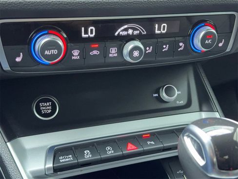 Used 2021 Audi Q3 2.0T Premium w/ Convenience Package image 27
