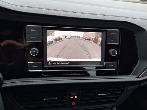 Used 2023 Volkswagen Jetta Sport image 18