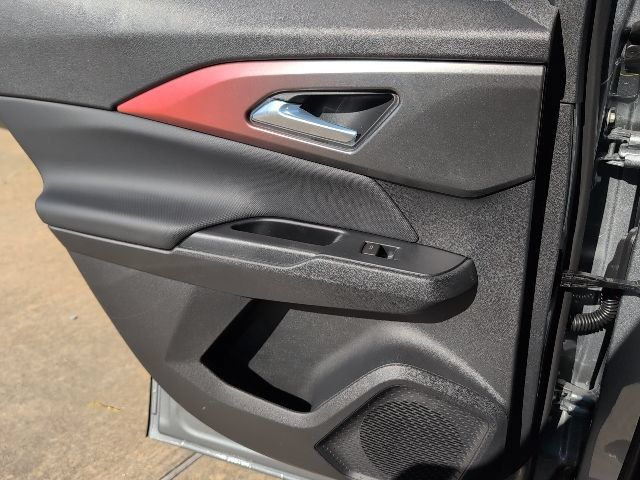 New 2026 Chevrolet Equinox EV RS FWD image 9