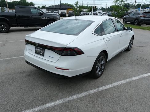 Used 2023 Honda Accord EX-L image 7