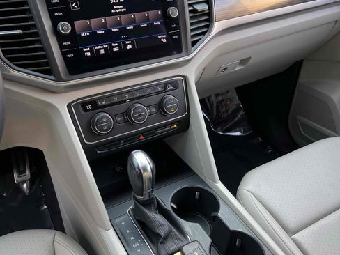 Used 2019 Volkswagen Atlas SE w/ Towing Package image 33