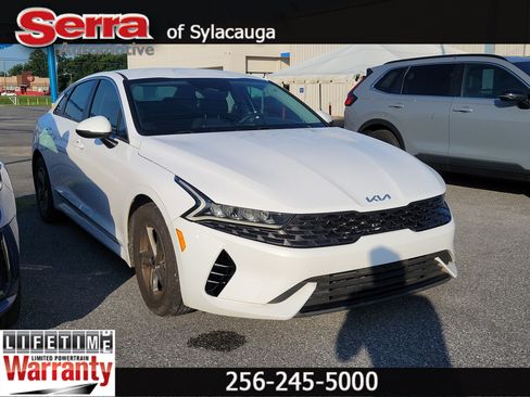 Used 2022 Kia K5 LX FWD image 1