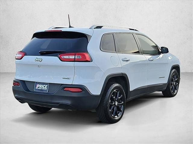 Used 2018 Jeep Cherokee Latitude FWD image 5