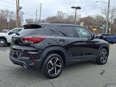 Used 2023 Chevrolet TrailBlazer RS w/ Sun and Liftgate Package image 6