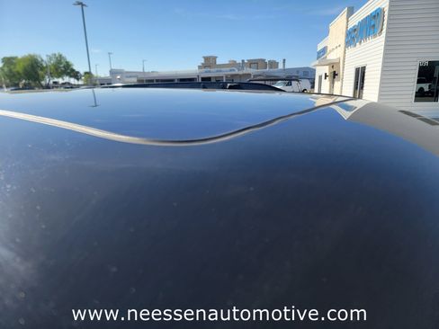 Used 2022 Jeep Grand Cherokee Overland image 8