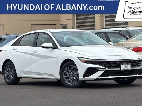 New 2026 Hyundai Elantra Hybrid FWD image 1