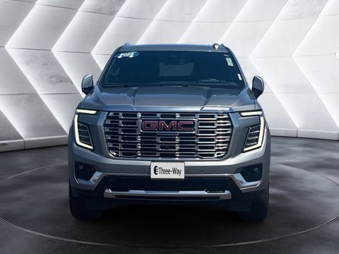 Certified 2025 GMC Yukon XL Denali AWD/4WD image 8