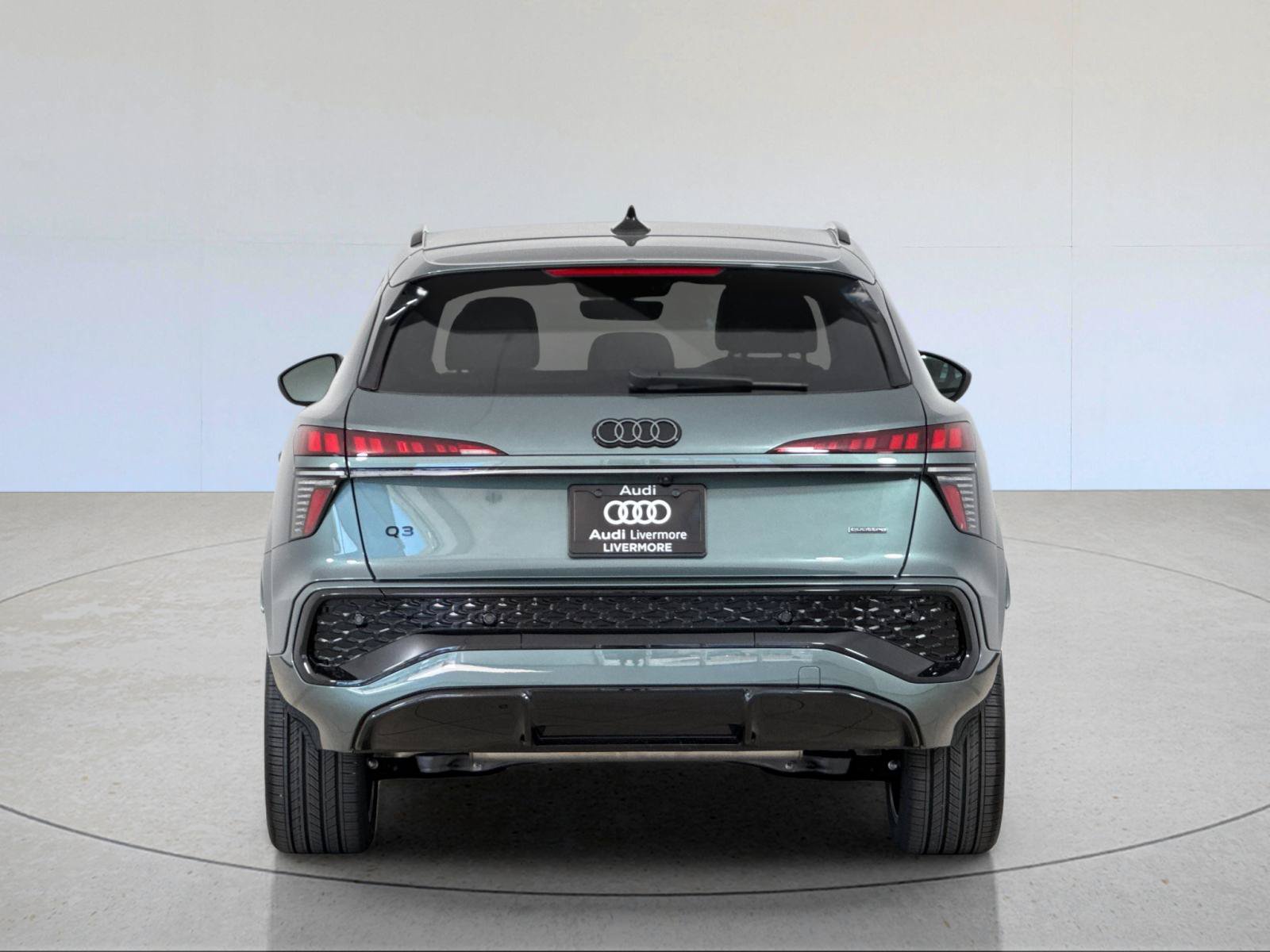 New 2026 Audi Q3 quattro 2.0T AWD/4WD image 5