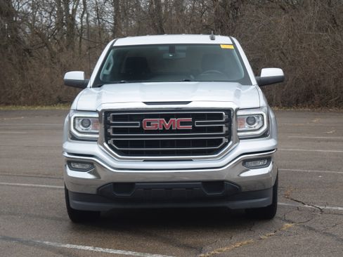 Used 2018 GMC Sierra 1500 SLE w/ SLE Value Package image 19