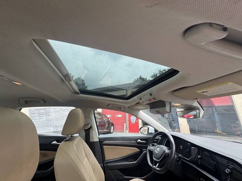 Used 2019 Volkswagen Jetta SEL FWD image 28