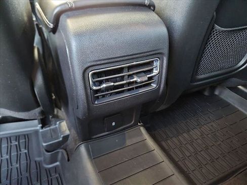 Used 2022 Lincoln Corsair FWD image 16