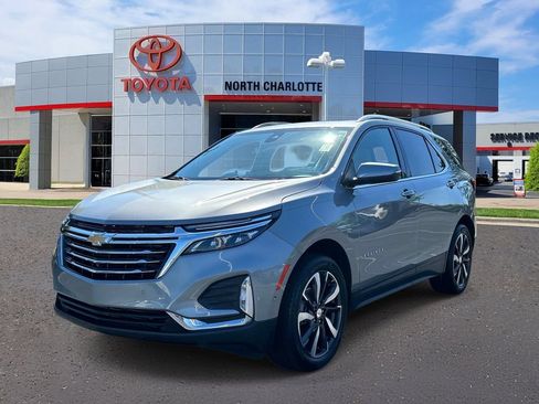 Used 2023 Chevrolet Equinox Premier AWD/4WD image 5