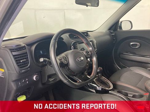 Used 2018 Kia Soul ! w/ Tech Package FWD image 7