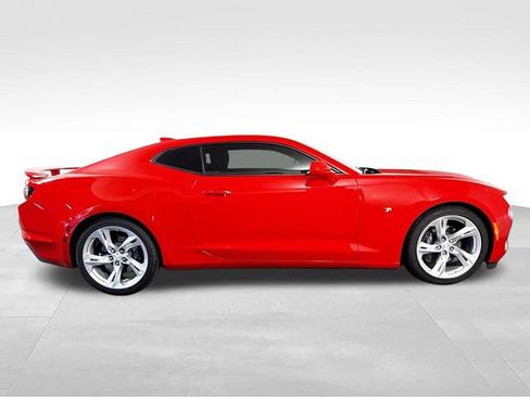 Used 2022 Chevrolet Camaro SS RWD image 5