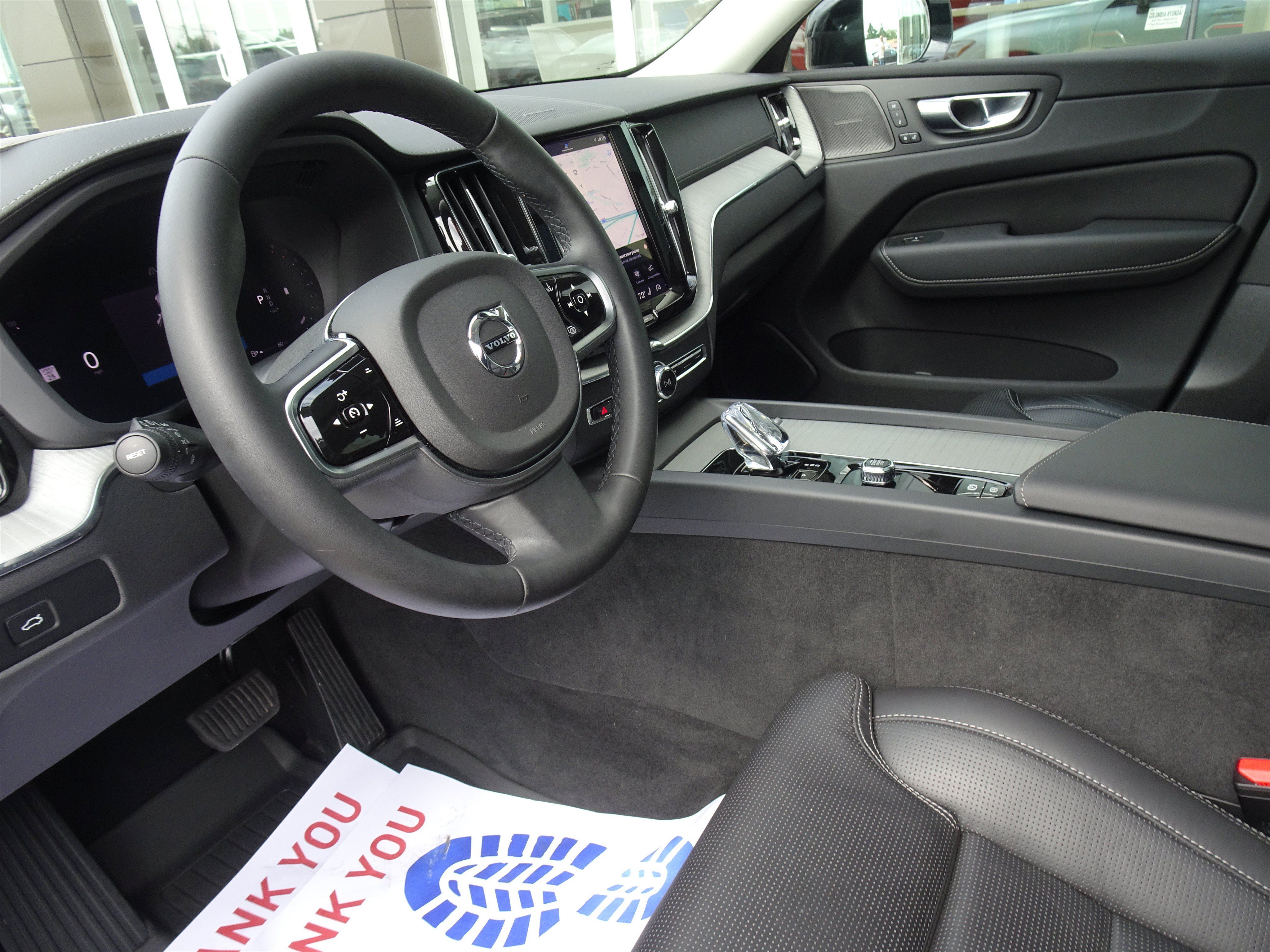 Used 2025 Volvo XC60 B5 Ultra w/ Protection Package Premier AWD/4WD image 12