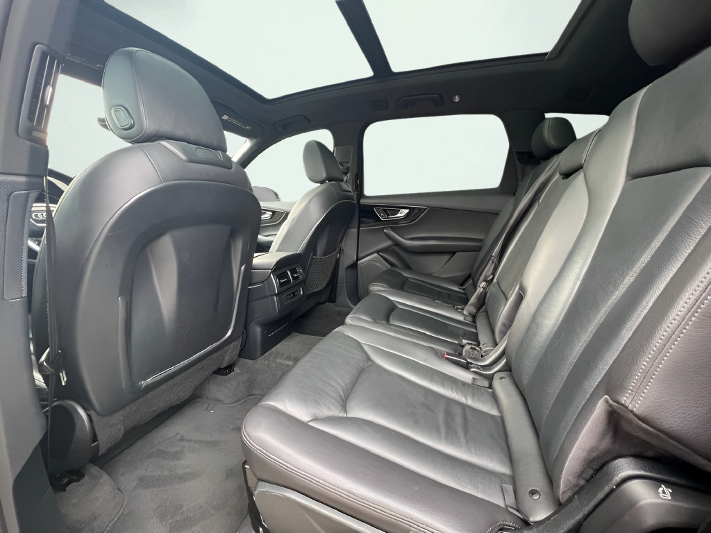 Used 2017 Audi Q7 3.0T Premium AWD/4WD image 19