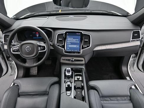 Certified 2025 Volvo XC90 T8 Ultra w/ Protection Package Premier AWD/4WD image 23