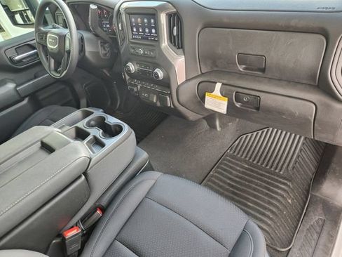 Used 2024 GMC Sierra 2500 Pro RWD image 27