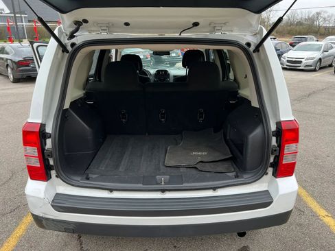 Used 2016 Jeep Patriot Sport w/ Power Value Group FWD image 26